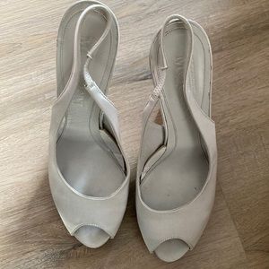 Alexander McQueen heeled peep toe shoes size 40 silver/gray - worn a few times
